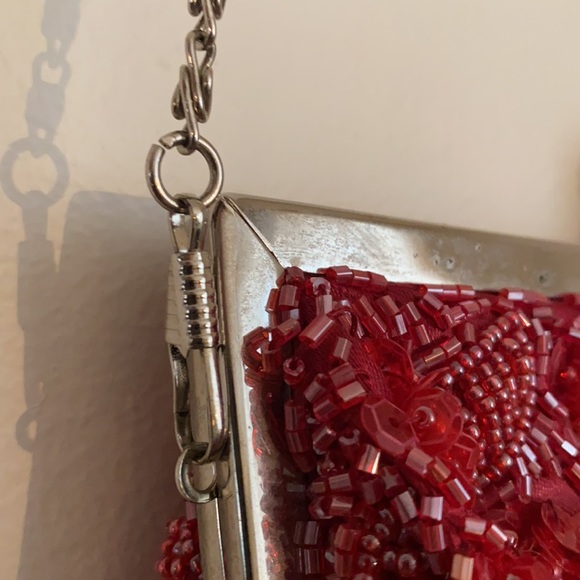 Small Red Beaded Bag - Picture 4 of 7